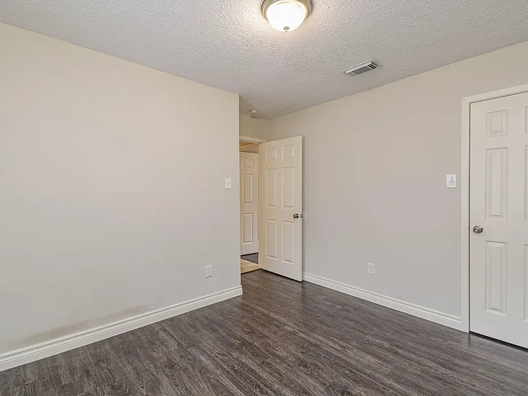 4922 Bridgemont Ln — Photo 19