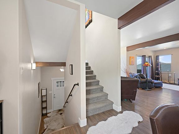 2nd image of 195 Secret Canyon Ct
