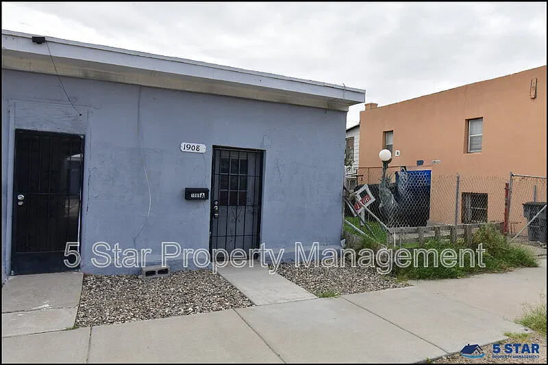 2 bed, 1.0 bath, 800 sqft, $850 — Photo 2