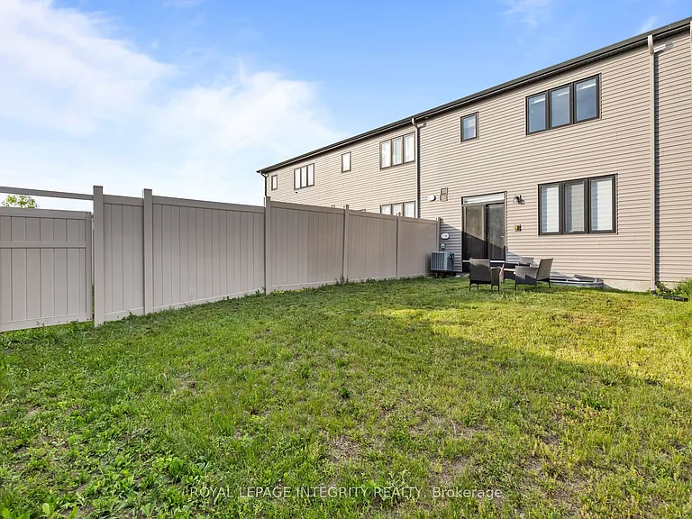 43 Finglas Ct — Photo 30