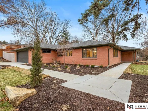 2009 S 88th St, Omaha, NE 68124