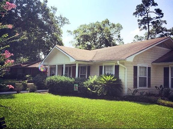 3rd image of 4695 Lanark Ln