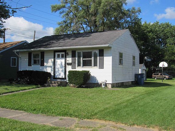 4th image of 305 Capital Ave