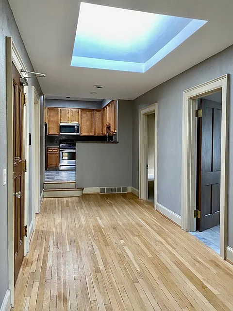 2 bed, 1500 sqft, $2,250 — Photo 3