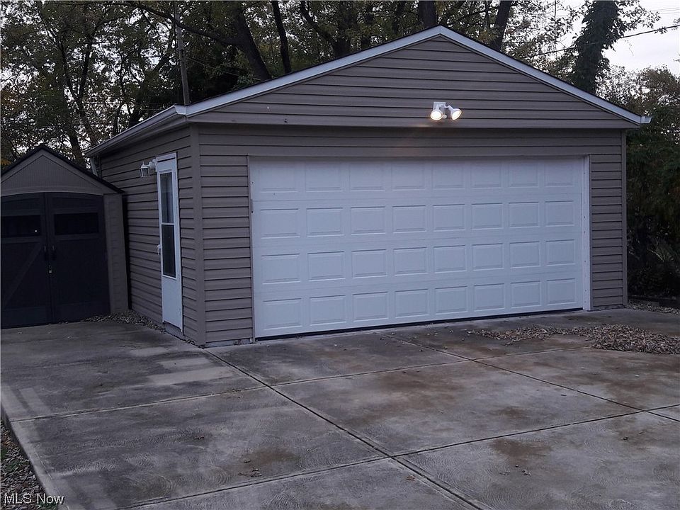 6668 Orchard Blvd, Parma Heights, OH 44130 Zillow