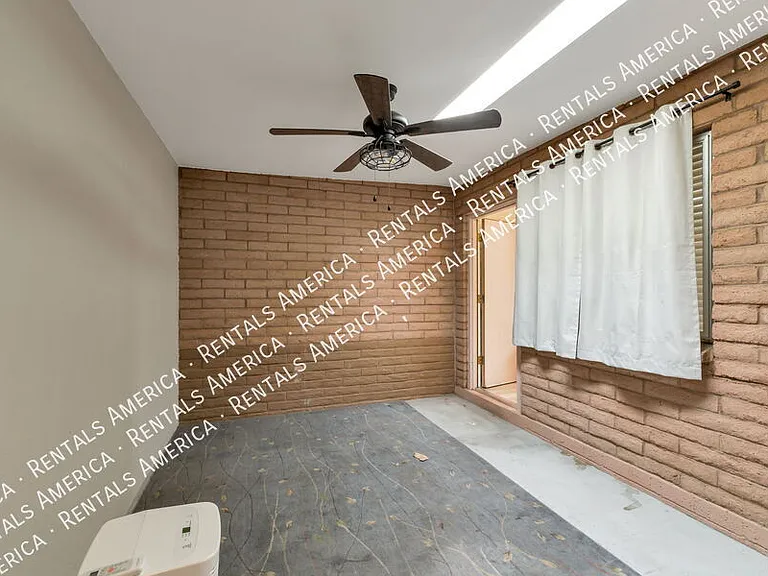 88 E Cholla Shadows Dr — Photo 13