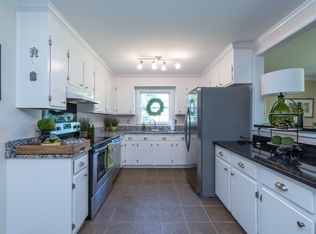 6825 Heatherford Dr, Charlotte, NC 28226