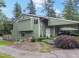 13215 SE 256th St APT C1, Kent, WA 98042