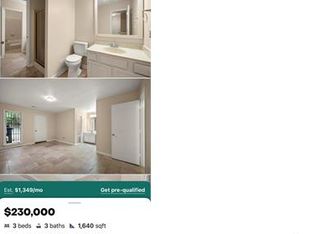 8119 Woodlake Dr, Riverdale, GA 30274