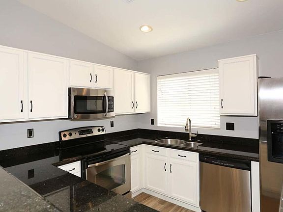 4th image of 10241 E Betony Dr