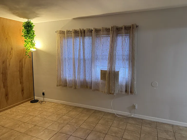 1873 Patricia Ave — Photo 7