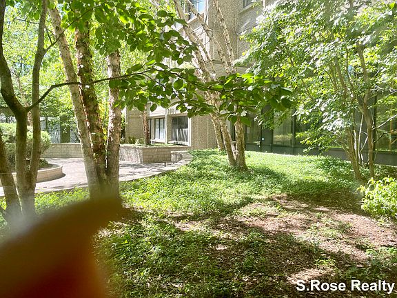 5th image of 1731 Beacon St #11332320