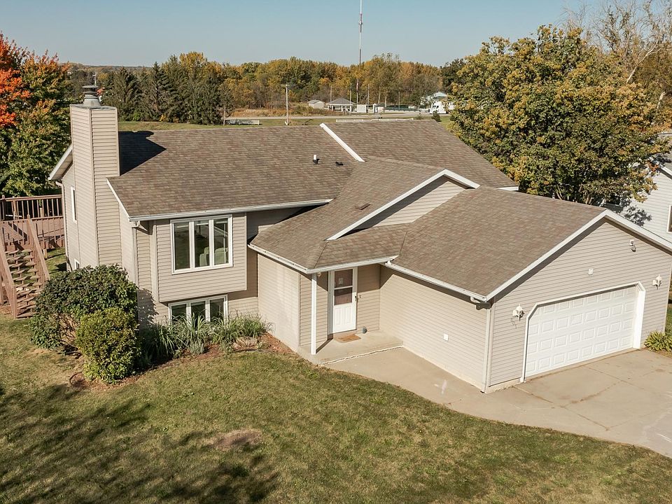 1st image of 801 Berg Blvd SE