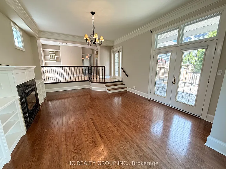 398 Maple Ave — Photo 9