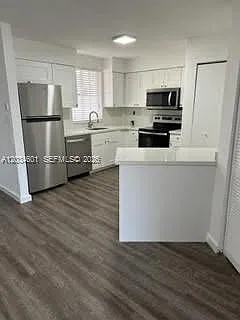 6175 NW 186th St #110 — Photo 8