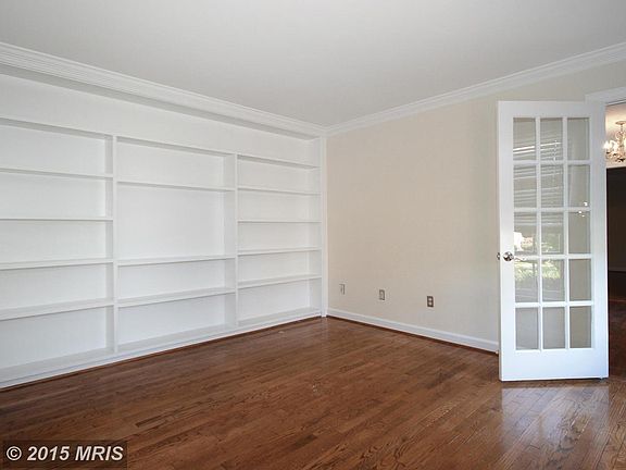 5th image of 1241 Rowland Dr