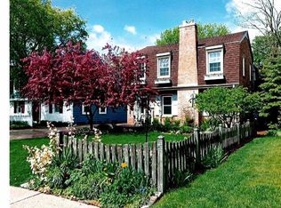 5769 N Santa Monica Blvd, Whitefish Bay, WI 53217