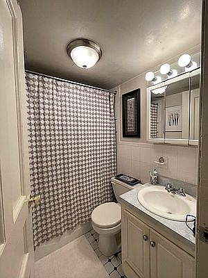 5th image of 73 W 85th St #2A