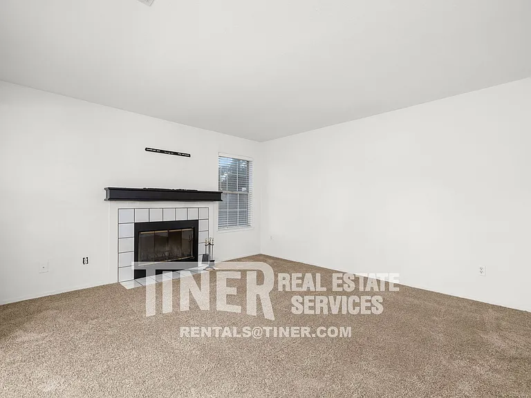 4116 Alex Ln — Photo 6