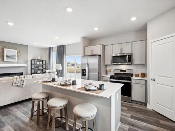 985 Stone Creek Dr, Jordan, MN 55352