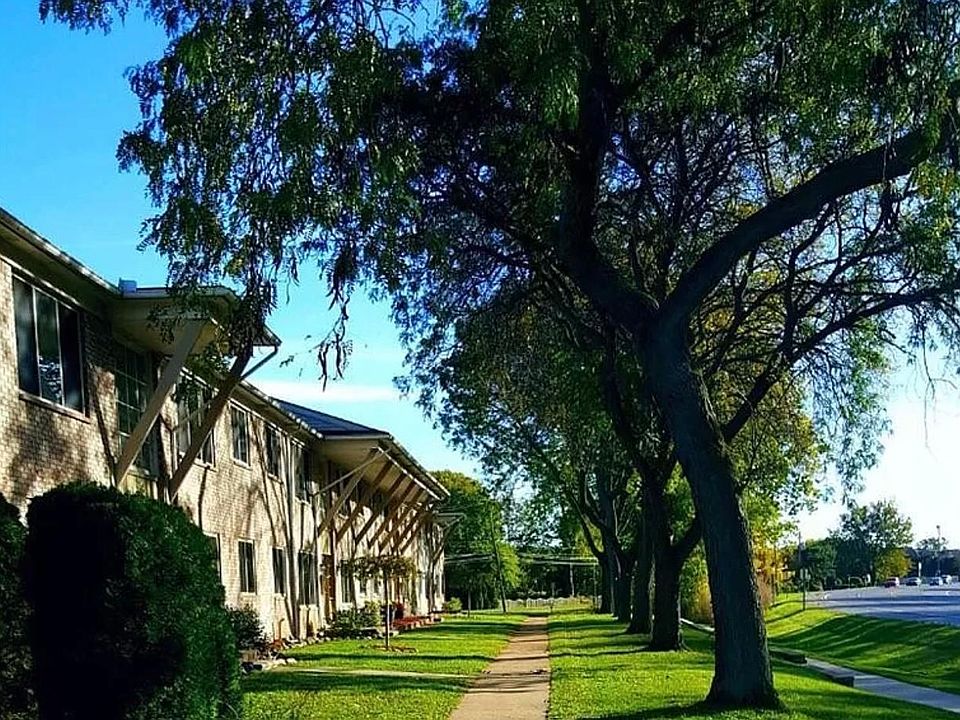 _ Quiet, peaceful community located directly on the local bike path for easy outdoor access