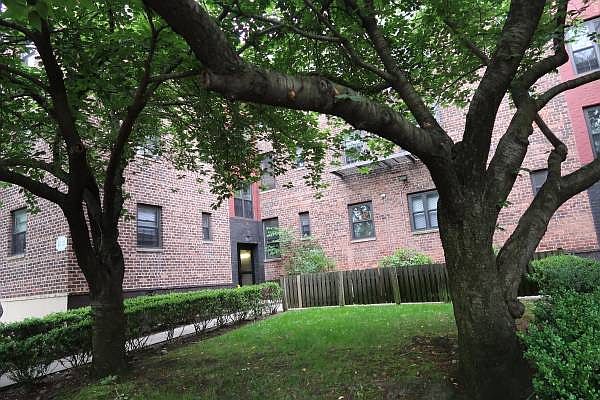 1st image of 2021 Crescent St APT 3A