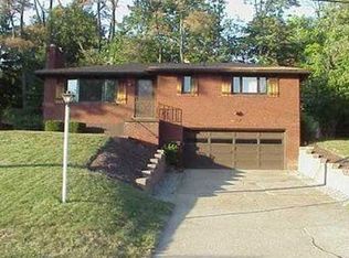 437 Saratoga Dr, Pittsburgh, PA