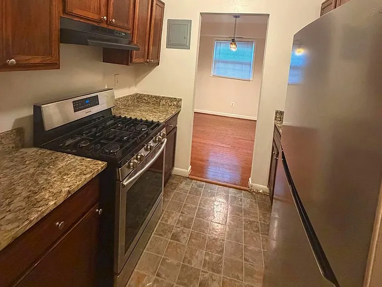 3814 Lyndhurst Dr #103 — Photo 5