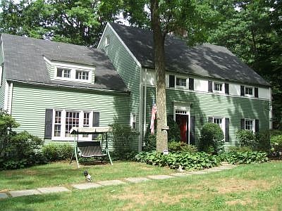 1st image of 4 Harmony Ln