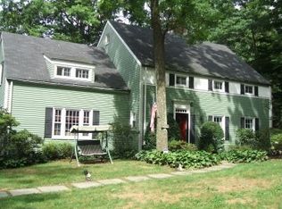 4 Harmony Ln, Hartsdale, NY 10530