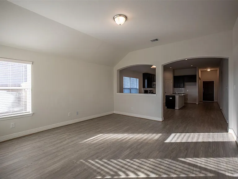 3427 Avary River Ln — Photo 9