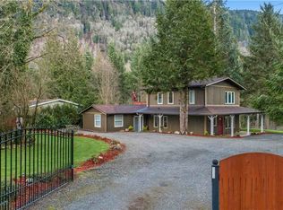 37240 W Lake Walker Dr SE, Enumclaw, WA 98022