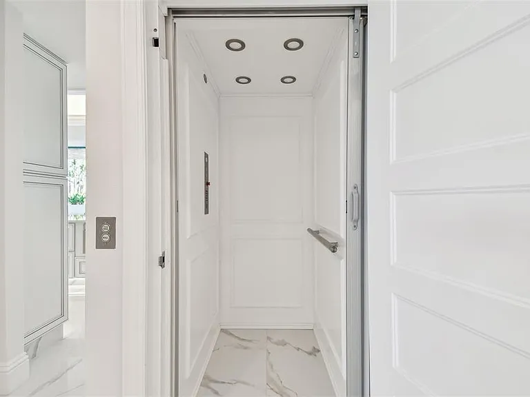 1560 Gulf Blvd #306 — Photo 10