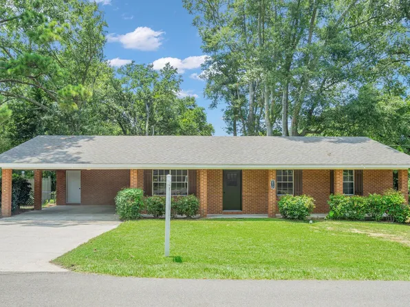 212 7th St, Purvis, MS 39475