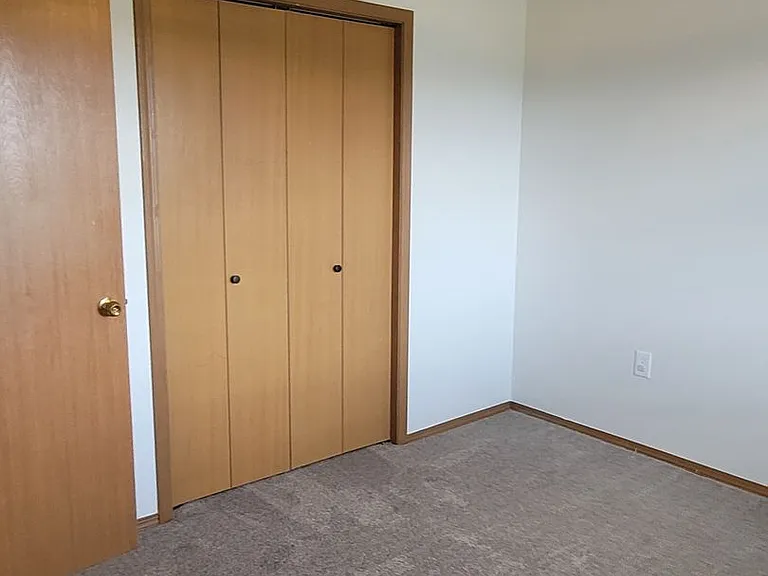 1349 E Greens Loop — Photo 29