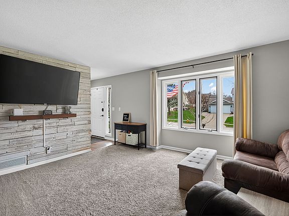 5th image of 431 N Walnut Blvd