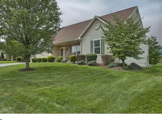 114 Day Lily Dr, Sinking Spring, PA 19608