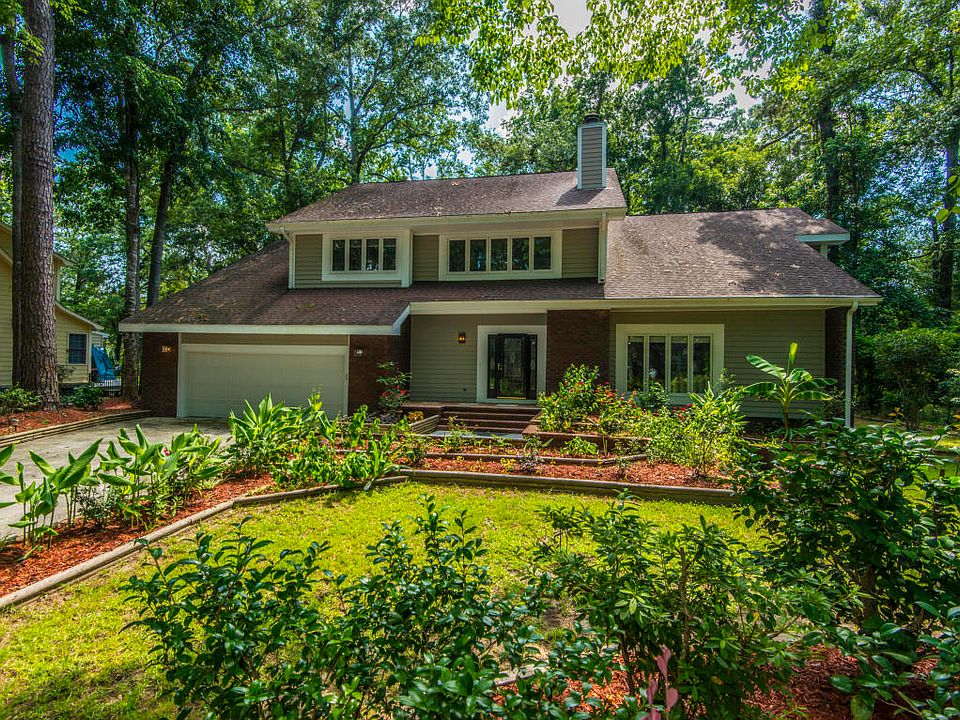1st image of 402 Lakeview Dr