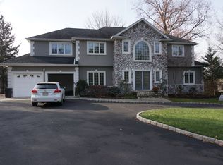 69 Horseneck Rd, Montville, NJ 07045