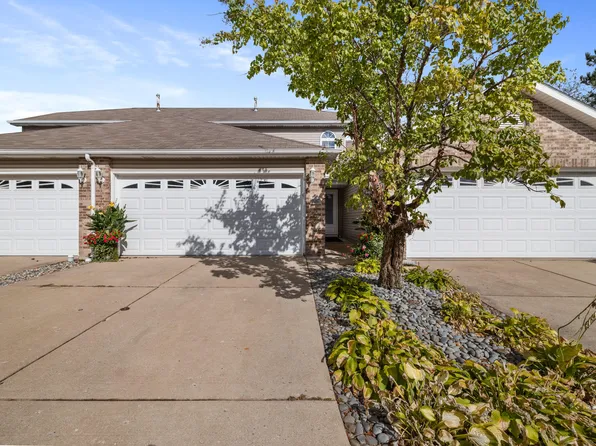 2267 Sandcastle Dr, Dyer, IN 46311