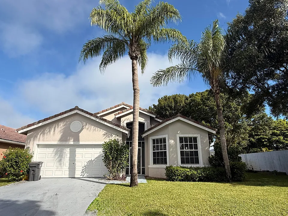 12077 Sunset Point Cir