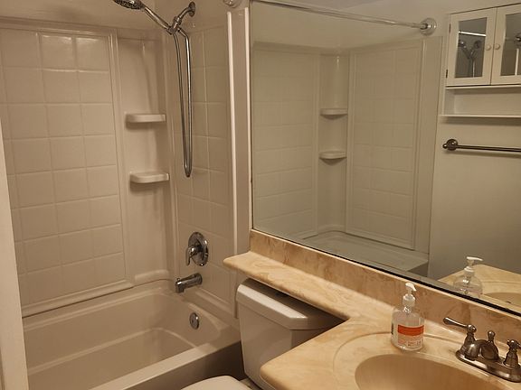 2nd image of 4700 Wilson Ave