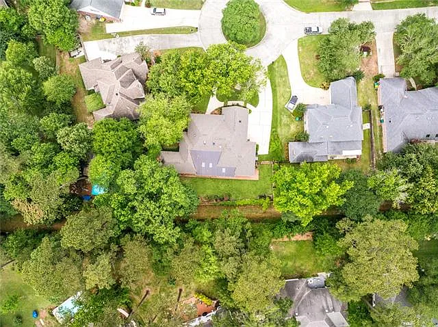 1306 Woodmere Dr — Photo 39