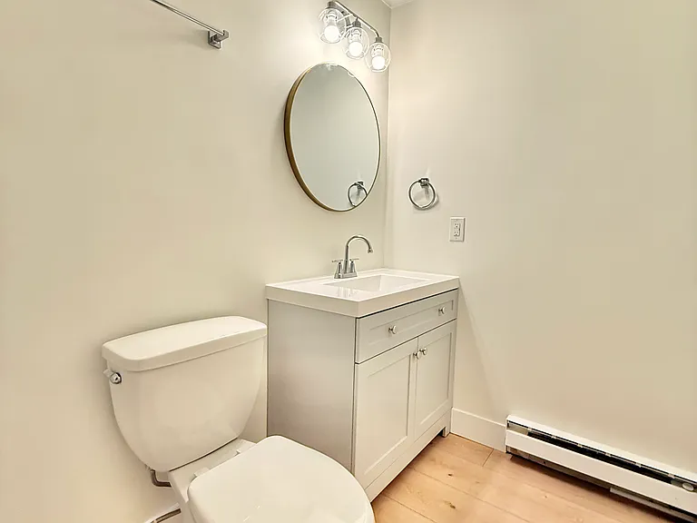 1820 Hudson Ave #10 — Photo 6