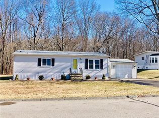 12 Colchester Cmns, Colchester, CT 06415