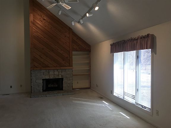3rd image of 3361 Idaho St