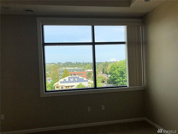 5th image of 1018 Capitol Way S #5D