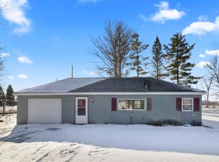 3923 Keewahdin Rd, Fort Gratiot, MI 48059