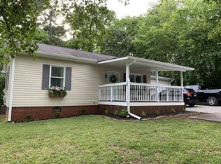 121 Victory Ct, Calhoun, GA 30701