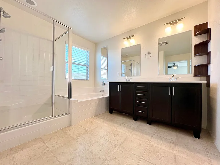 925 Pine Vista Ct — Photo 14